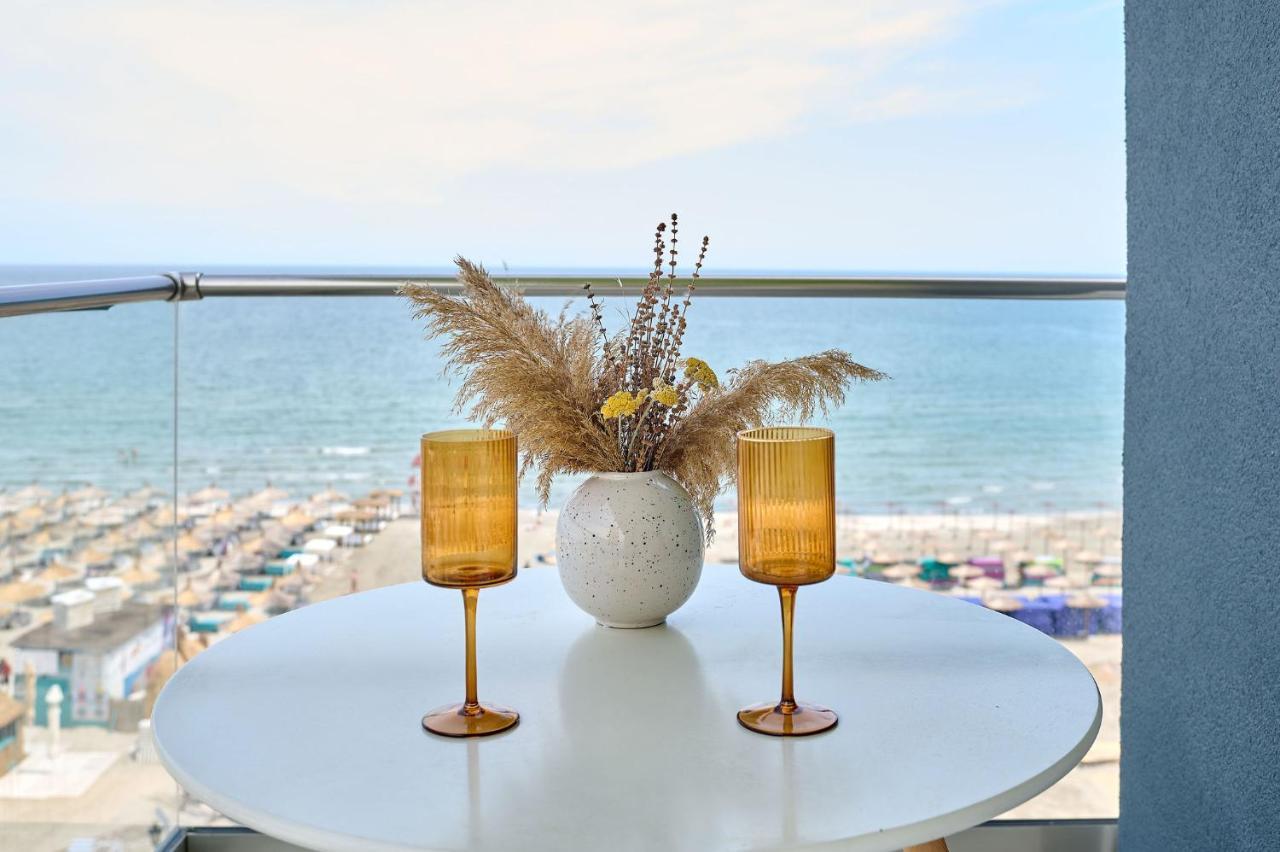 Paradise Sea View 2Bd Apt Spa N Pools Beach Resort Năvodari Eksteriør billede