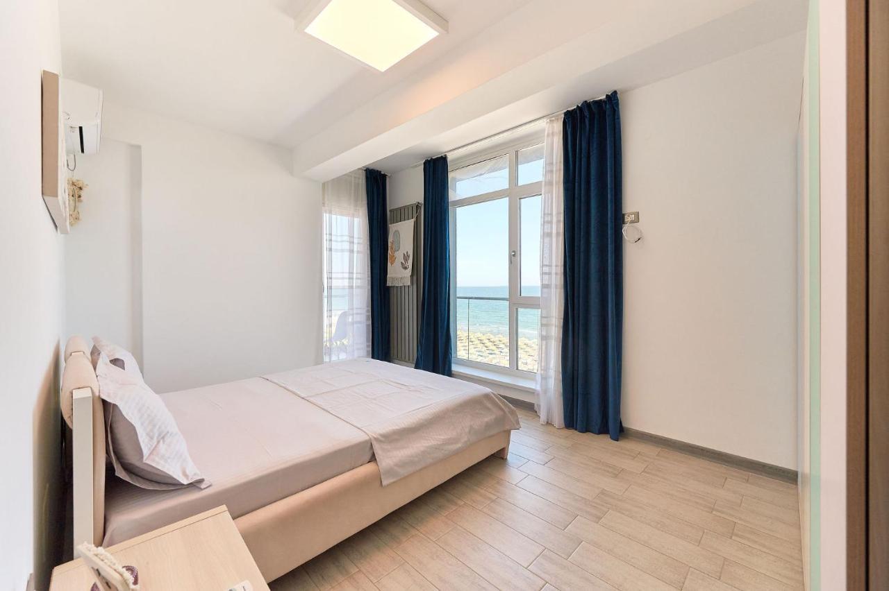 Paradise Sea View 2Bd Apt Spa N Pools Beach Resort Năvodari Eksteriør billede