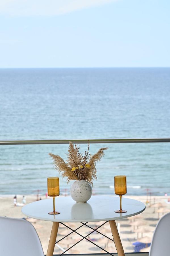 Paradise Sea View 2Bd Apt Spa N Pools Beach Resort Năvodari Eksteriør billede