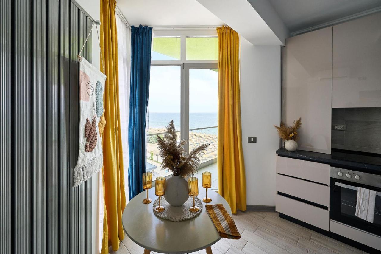 Paradise Sea View 2Bd Apt Spa N Pools Beach Resort Năvodari Eksteriør billede